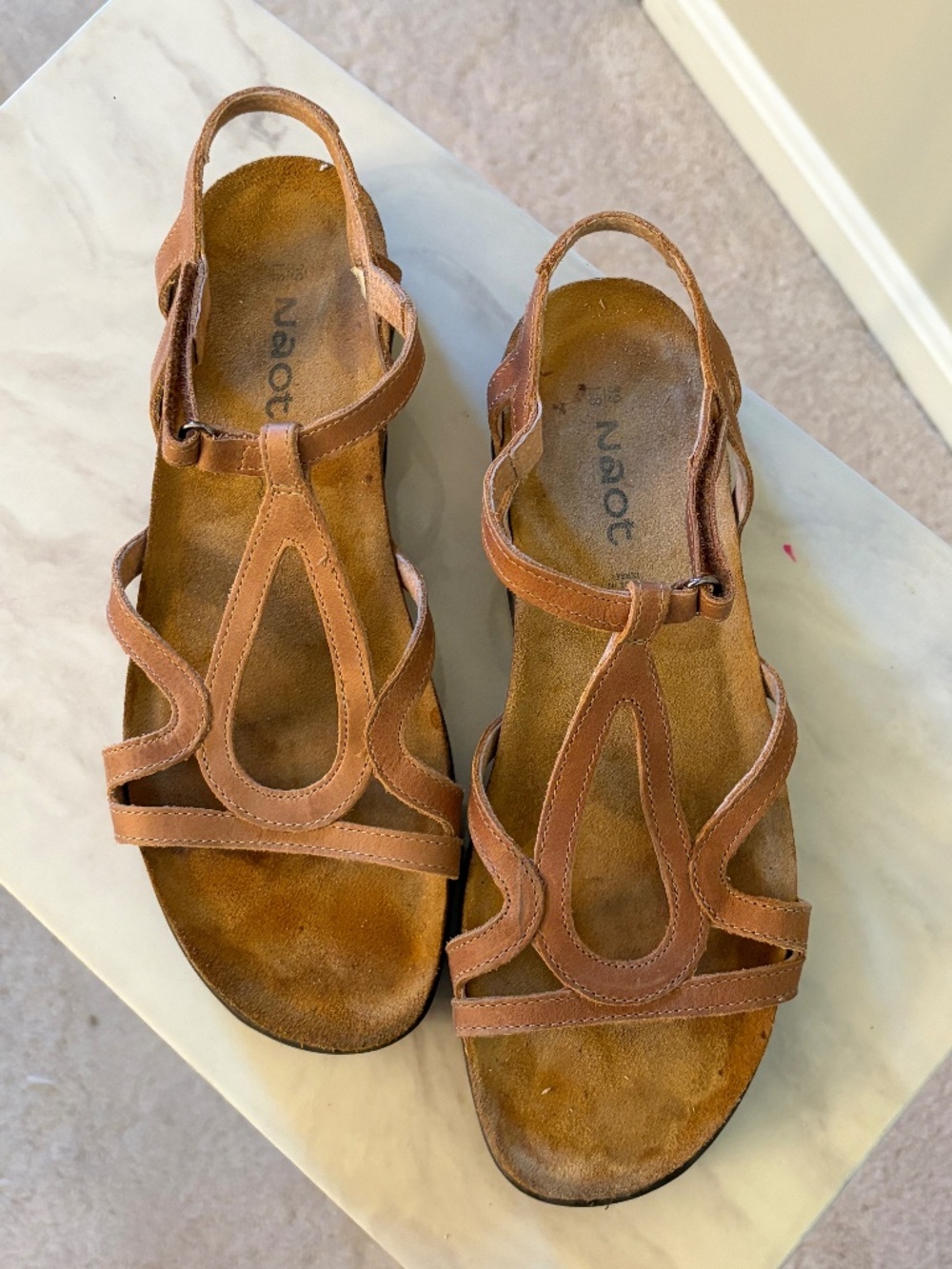 Naot Dorith Latte Leather Strappy Sandals EU 39
